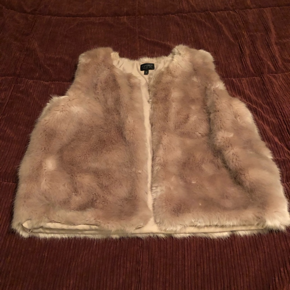 Cozy Top Shop vest purchased at Nordstrom.